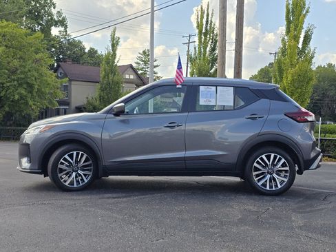 Used 2024 Nissan Kicks SV FWD image 17