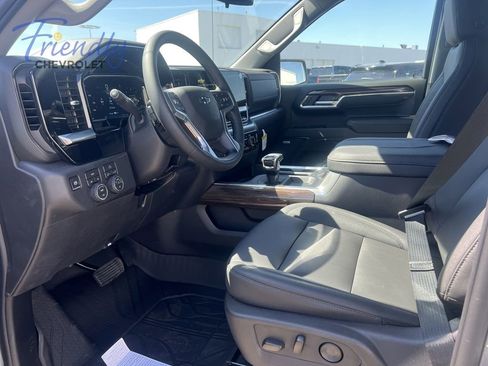 New 2026 Chevrolet Silverado 1500 RST AWD/4WD image 4