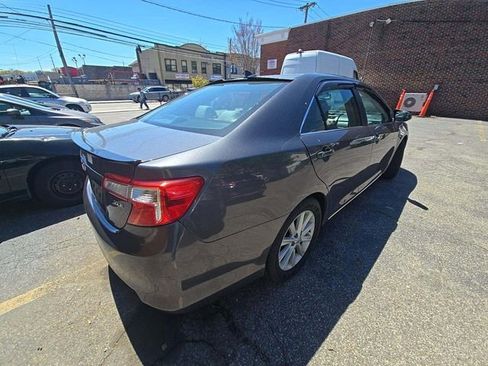 Used 2012 Toyota Camry XLE FWD image 4