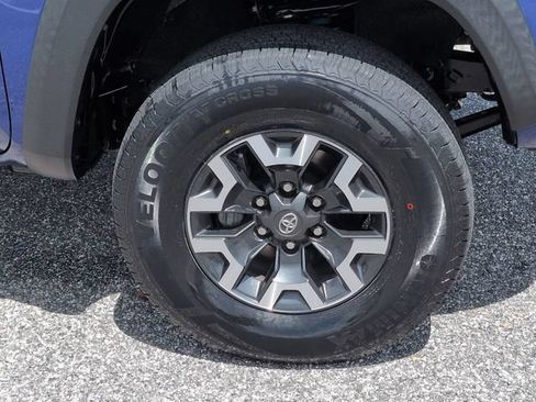 Certified 2023 Toyota Tacoma TRD Off-Road w/ TRD Premium Off Road Package AWD/4WD image 11