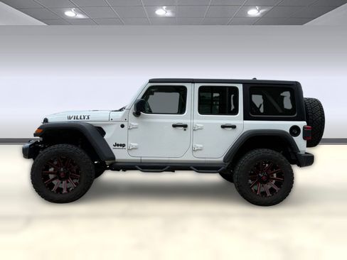 Used 2024 Jeep Wrangler Unlimited Sport AWD/4WD image 2