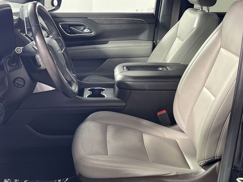 Used 2021 Chevrolet Tahoe Z71 w/ Z71 Off-Road Package image 13