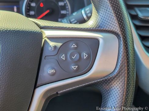 Used 2023 GMC Acadia SLE w/ Driver Convenience Package image 16