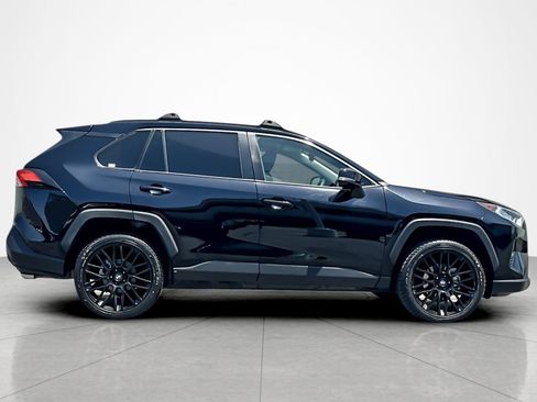 Certified 2021 Toyota RAV4 XLE FWD image 6