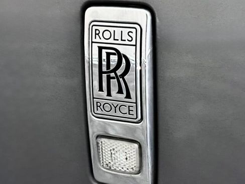 Used 2015 Rolls-Royce Wraith image 21