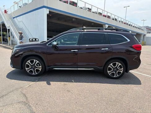 Used 2023 Subaru Ascent Touring AWD/4WD image 2