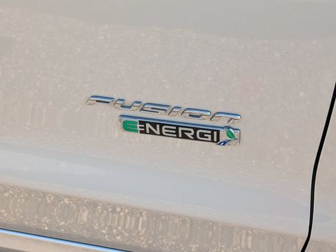 Used 2014 Ford Fusion Energi Titanium FWD image 11