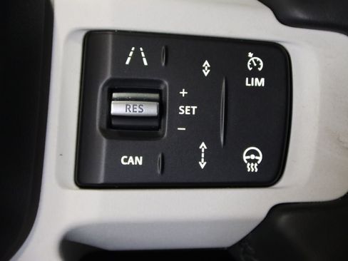 Used 2025 Land Rover Defender 110 S AWD/4WD image 17