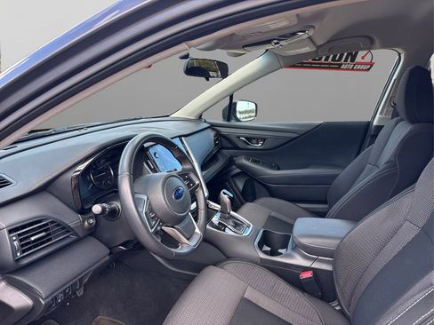 Used 2022 Subaru Outback Premium image 9
