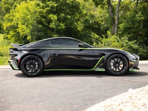 Used 2023 Aston Martin V12 Vantage RWD image 8