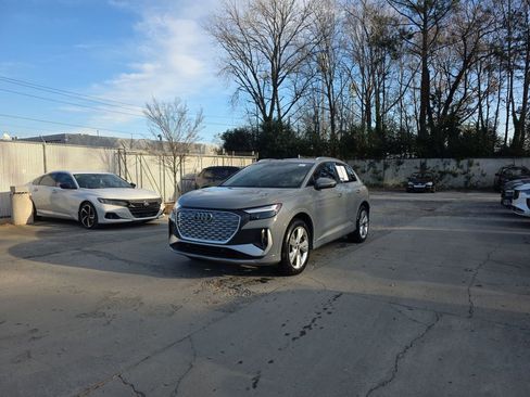 Used 2023 Audi Q4 e-tron Premium Plus image 13