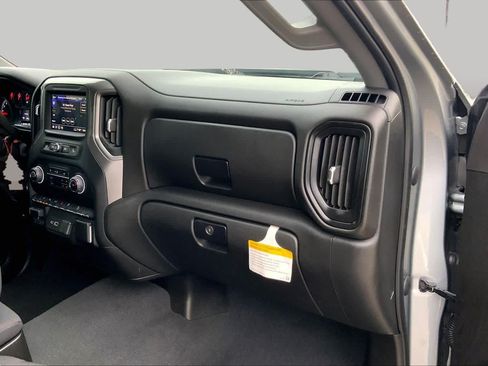 Used 2024 Chevrolet Silverado 2500 Custom w/ Custom Value Package AWD/4WD image 17