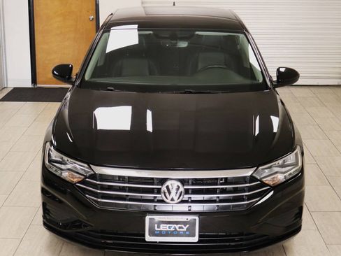 Used 2019 Volkswagen Jetta SE w/ Cold Weather Package FWD image 91