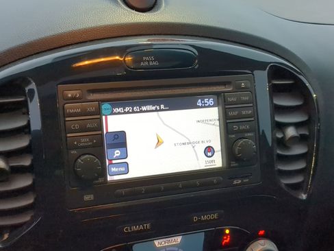 Used 2014 Nissan Juke SV w/ Navigation Package image 18