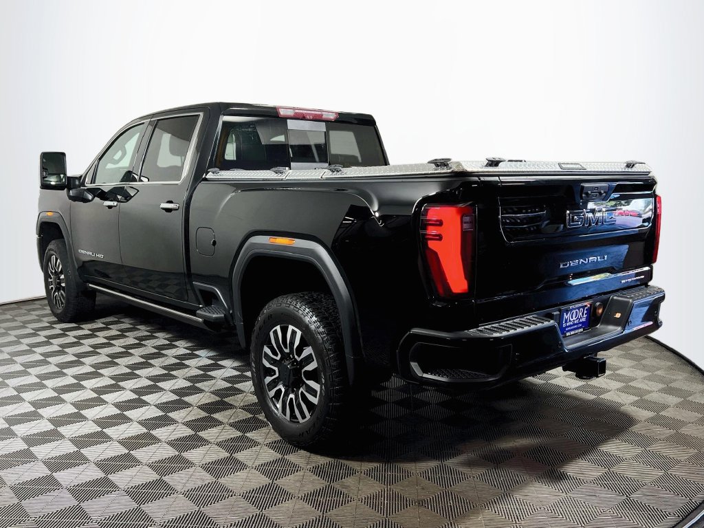 Used 2024 GMC Sierra 3500 Denali Ultimate AWD/4WD image 5