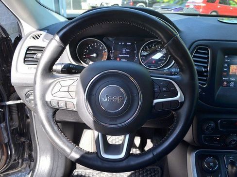 Used 2020 Jeep Compass Latitude w/ Cold Weather Group image 19