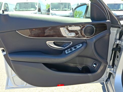 Used 2017 Mercedes-Benz C 300 4MATIC Sedan image 14