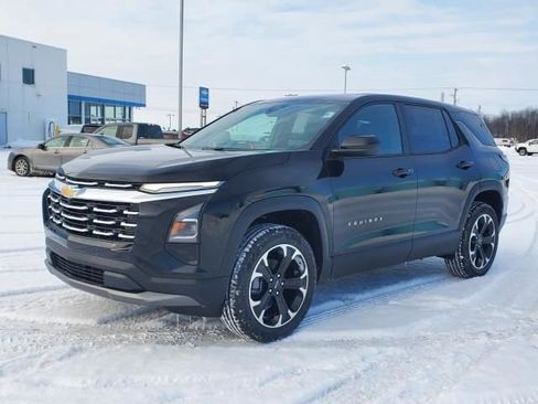 New 2026 Chevrolet Equinox LT image 2