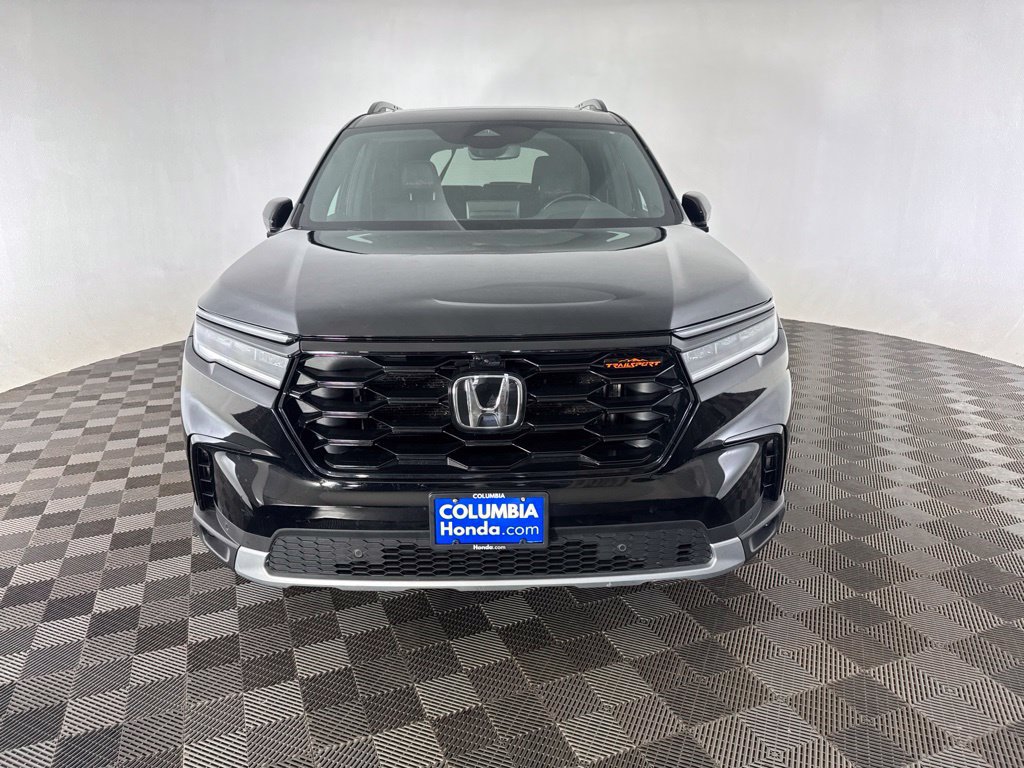 Used 2024 Honda Pilot TrailSport image 3