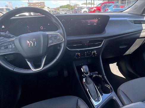 Used 2025 Buick Encore GX Preferred FWD image 16