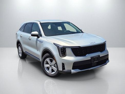New 2026 Kia Sorento LX FWD image 1
