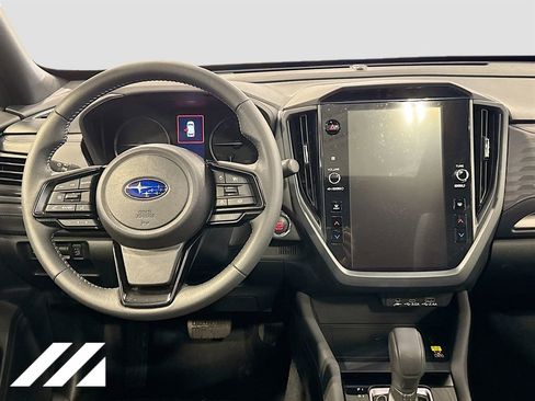 Used 2025 Subaru Forester Premium AWD/4WD image 23
