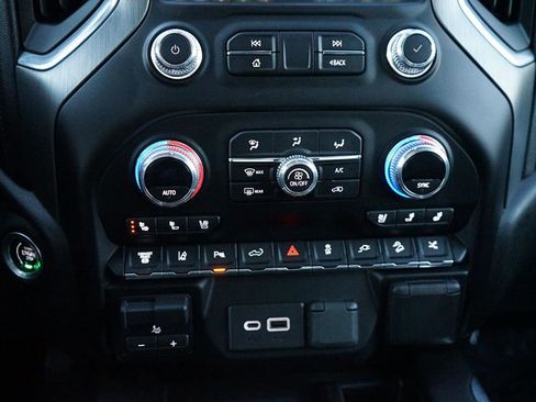 Used 2023 GMC Sierra 2500 Denali w/ Denali Ultimate Package image 23