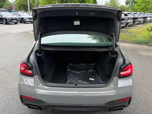 Used 2021 BMW M550i xDrive w/ Executive Package AWD/4WD image 10