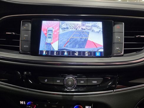 Used 2024 Buick Enclave Avenir w/ Avenir Technology Package image 26