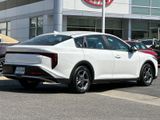 New 2025 Kia K4 LXS image 3