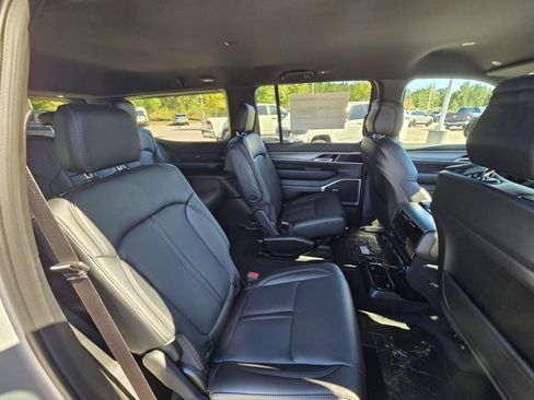 New 2025 Jeep Wagoneer Series II image 28