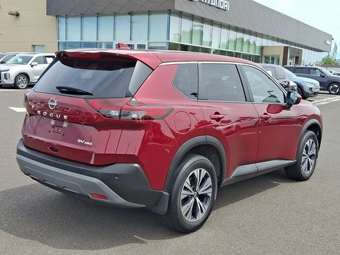 Used 2023 Nissan Rogue SV AWD/4WD image 6