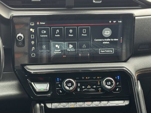 Used 2022 GMC Sierra 1500 AT4 w/ Technology Package image 17