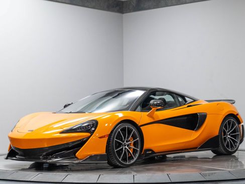 Used 2019 McLaren 600LT RWD image 2