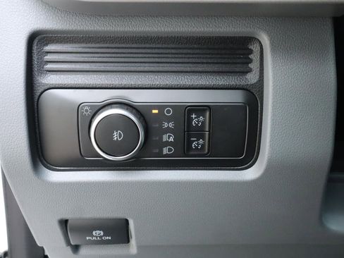 Used 2024 Ford F550 4x4 Regular Cab Super Duty image 15