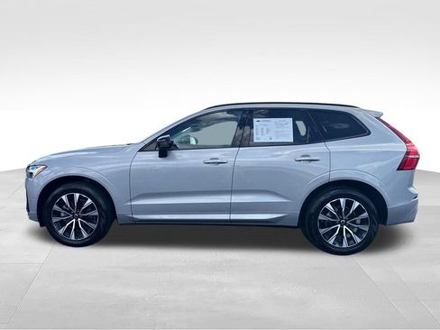 Used 2025 Volvo XC60 B5 Plus AWD/4WD image 4