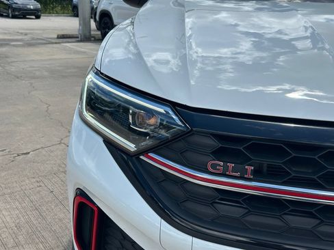 Certified 2022 Volkswagen Jetta GLI Autobahn w/ GLI Black Package FWD image 34