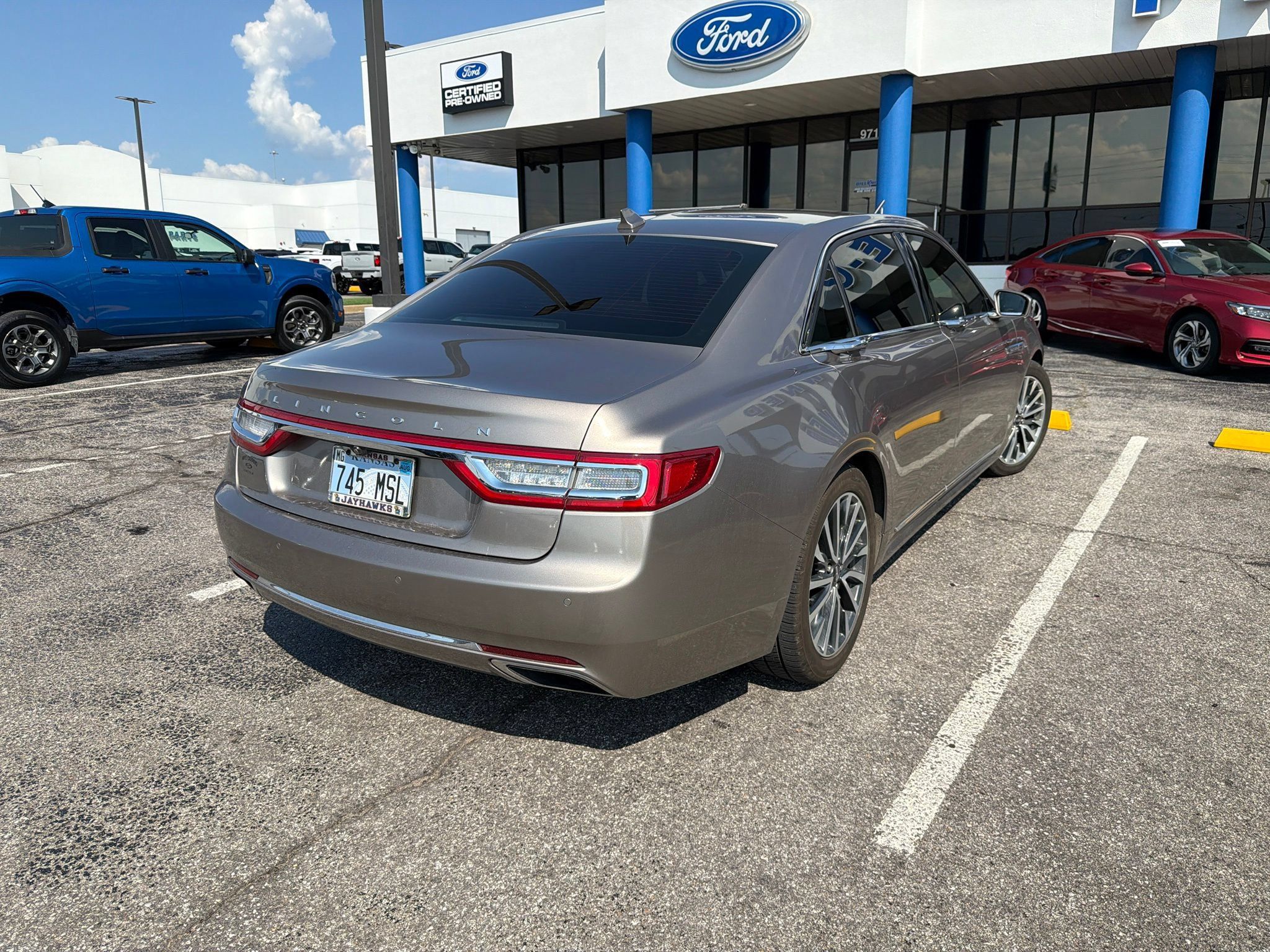 Used 2020 Lincoln Continental AWD w/ Elements Package image 5