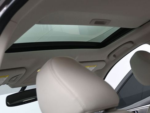 Used 2015 INFINITI Q50 Premium w/ Navigation Package image 23