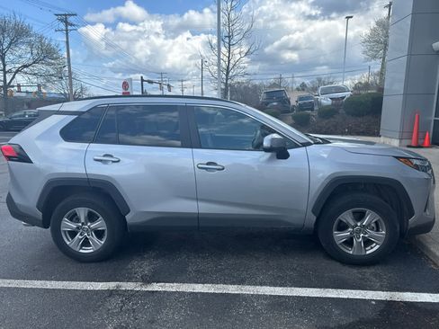 Used 2023 Toyota RAV4 XLE image 2