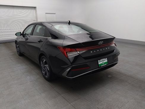 Used 2025 Hyundai Elantra SEL image 5
