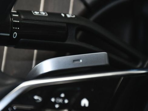 Used 2025 Mercedes-Benz E 450 4MATIC Sedan image 35