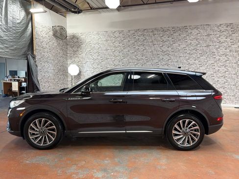 Used 2023 Lincoln Corsair Reserve w/ Equipment Group 202A AWD/4WD image 4
