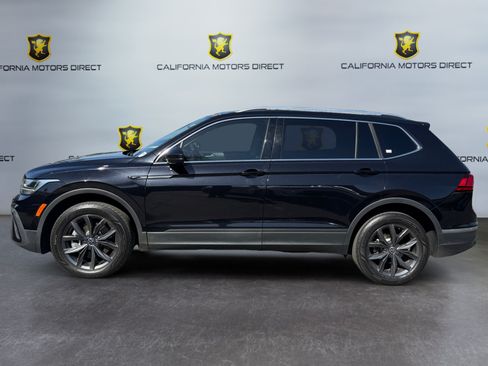 Used 2023 Volkswagen Tiguan SE FWD image 2
