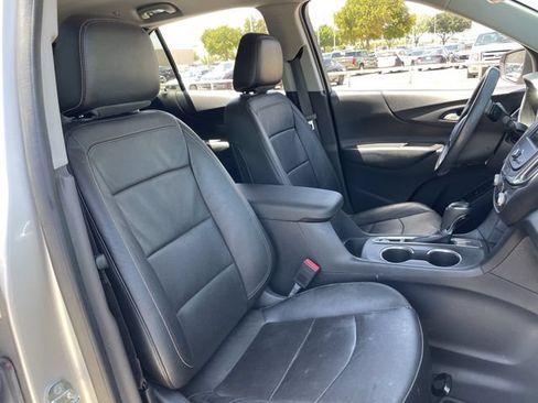 Used 2020 Chevrolet Equinox LT w/ Sport Edition FWD image 27