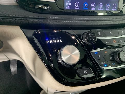 Used 2019 Chrysler Pacifica Limited FWD image 24