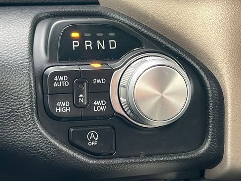 Used 2022 RAM 1500 Laramie AWD/4WD image 33
