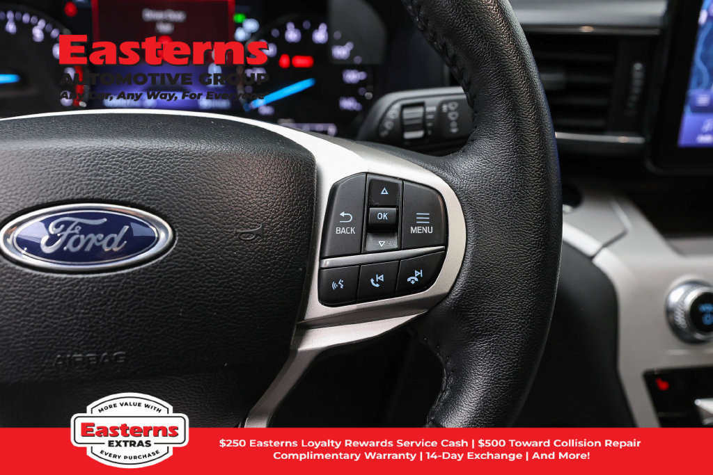 Used 2024 Ford Explorer XLT w/ Equipment Group 202A AWD/4WD image 17