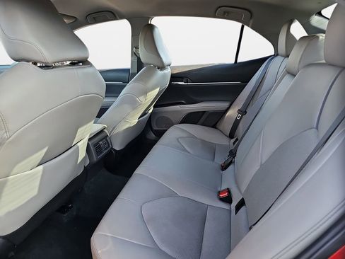 Used 2023 Toyota Camry XLE FWD image 19