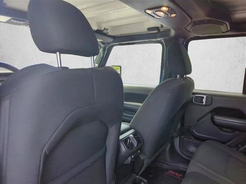 Used 2021 Jeep Gladiator Sport AWD/4WD image 22